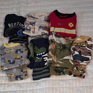 7 Assorted Pajama Sets, Size 3T, Carters And Old Navy